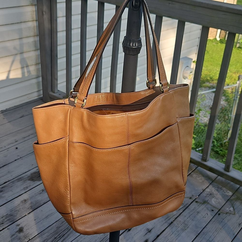 Coach F23662 Leather Tote - Tan - Picture 7 of 8